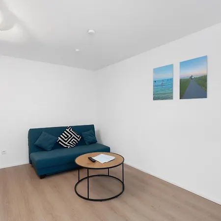 Bodensee 29 Mit Küche Und Garten Friedrichshafen